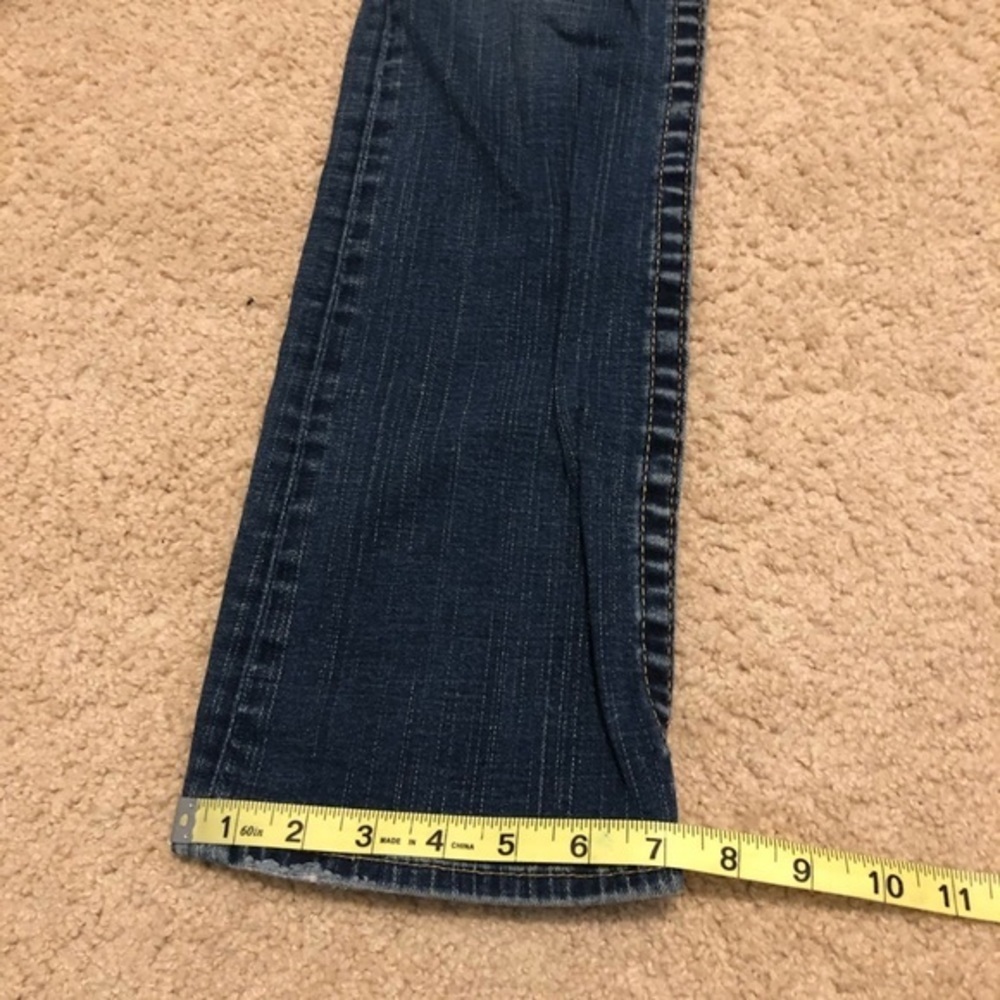 🎉HP🎉True religion distressed jeans - Picture 9 of 14